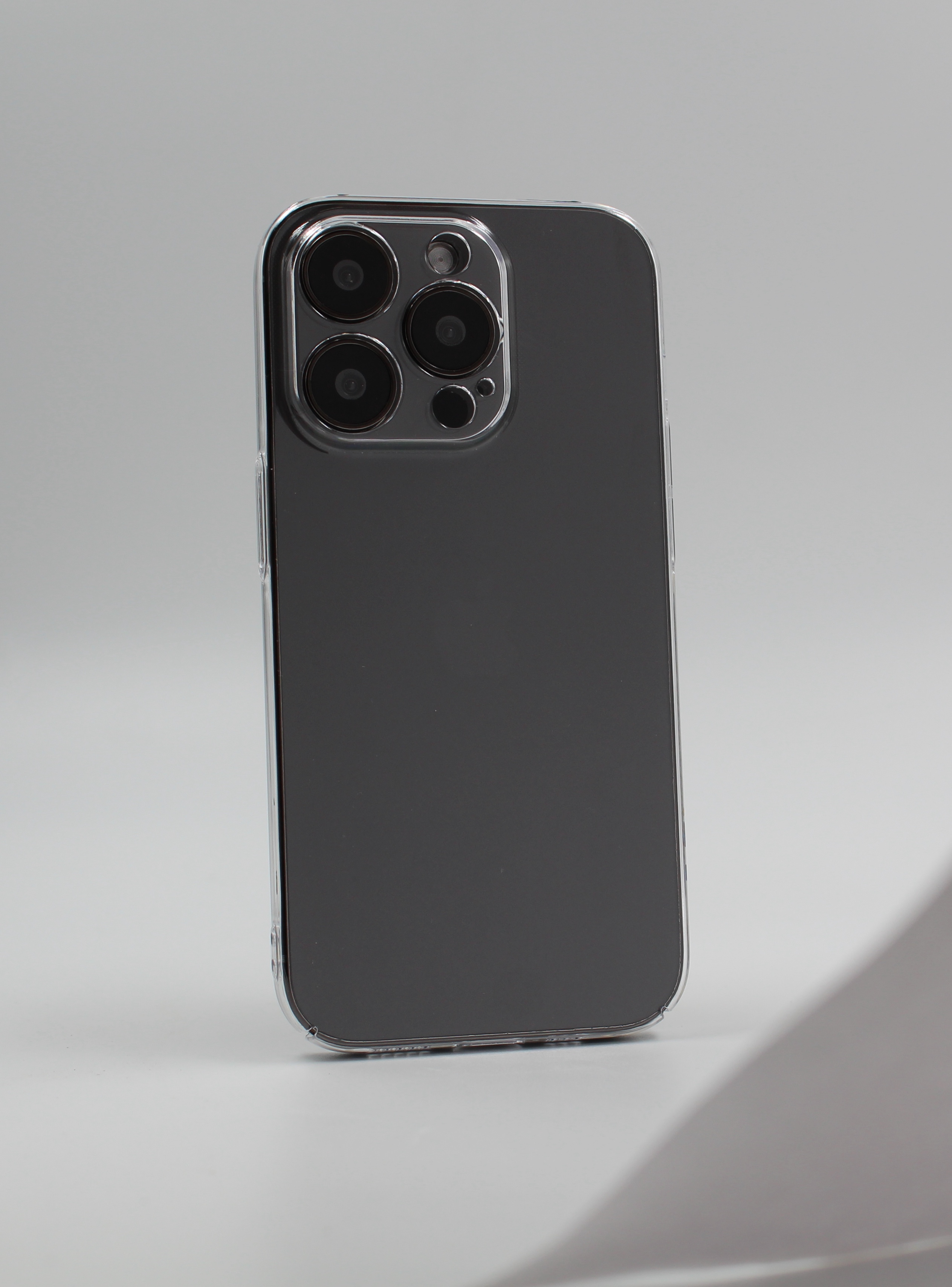 Apple Жесткий защитный чехол с вырезом под камеру для iPhone 15 Pro Max прозрачный