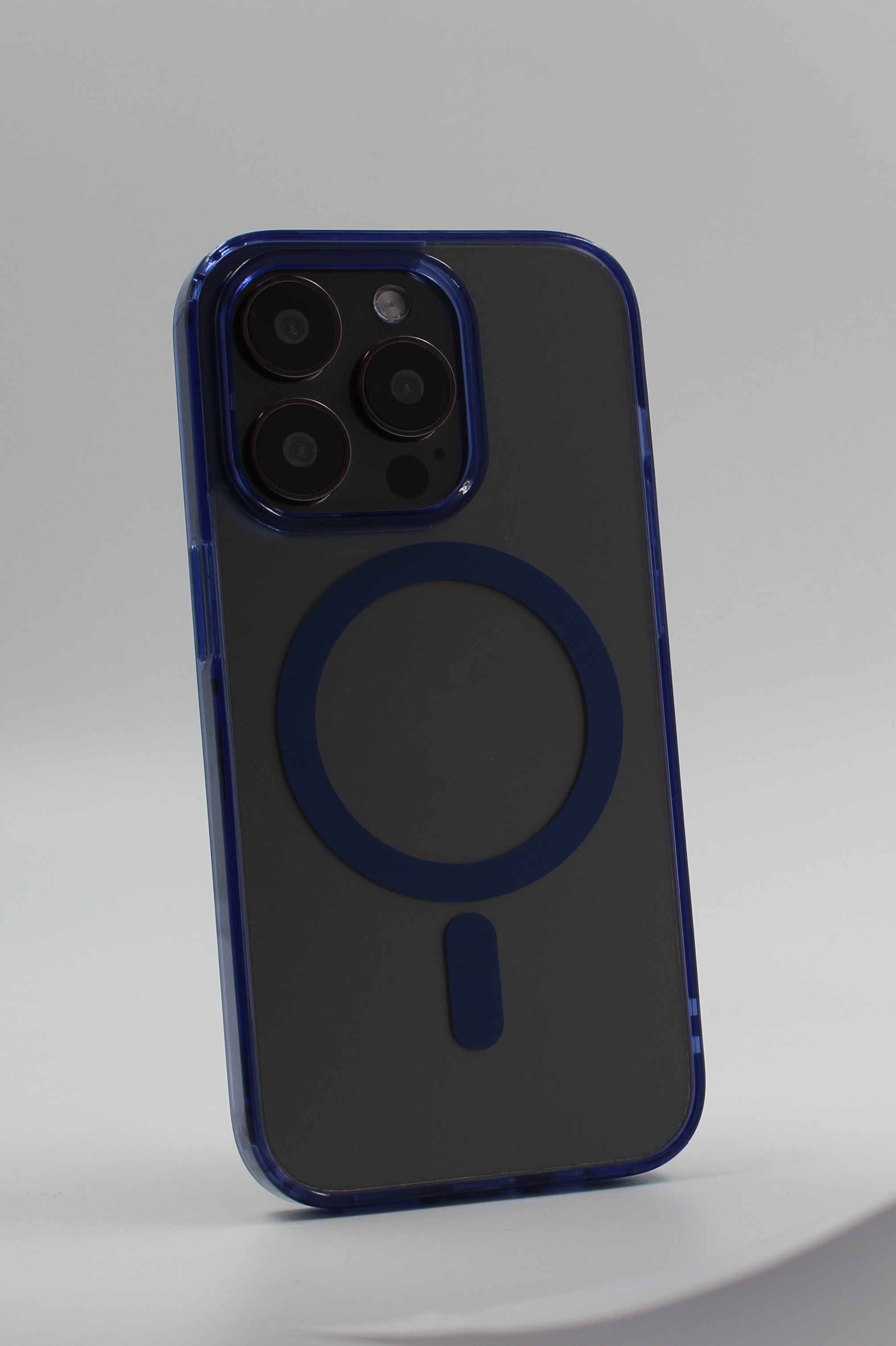 Apple Защитный чехол с матовой оправой объектива для iPhone 12 Pro Max, MagSafe синий