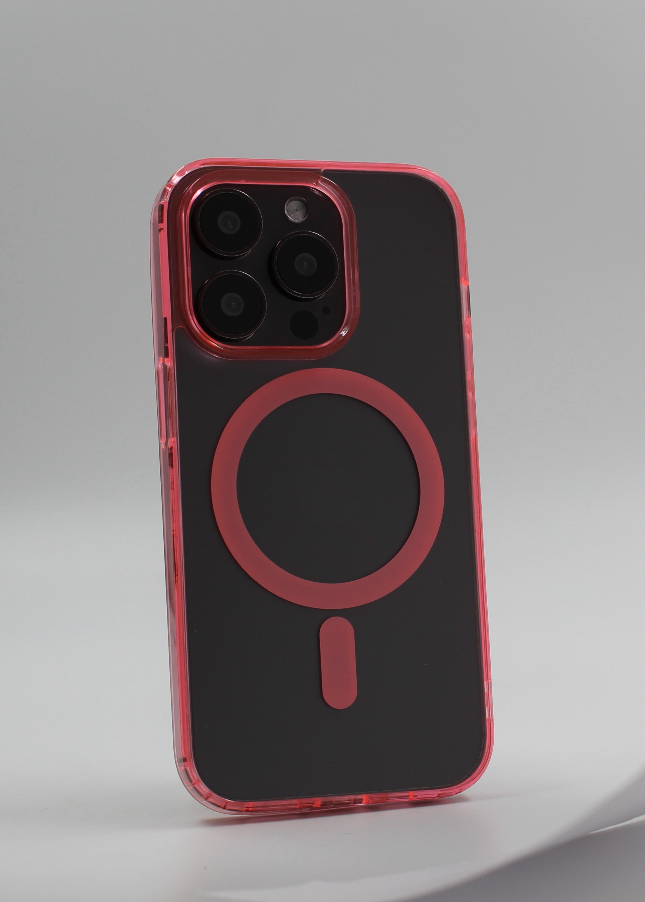 Apple Защитный чехол с матовой оправой объектива для iPhone 15 Pro Max, MagSafe розовый