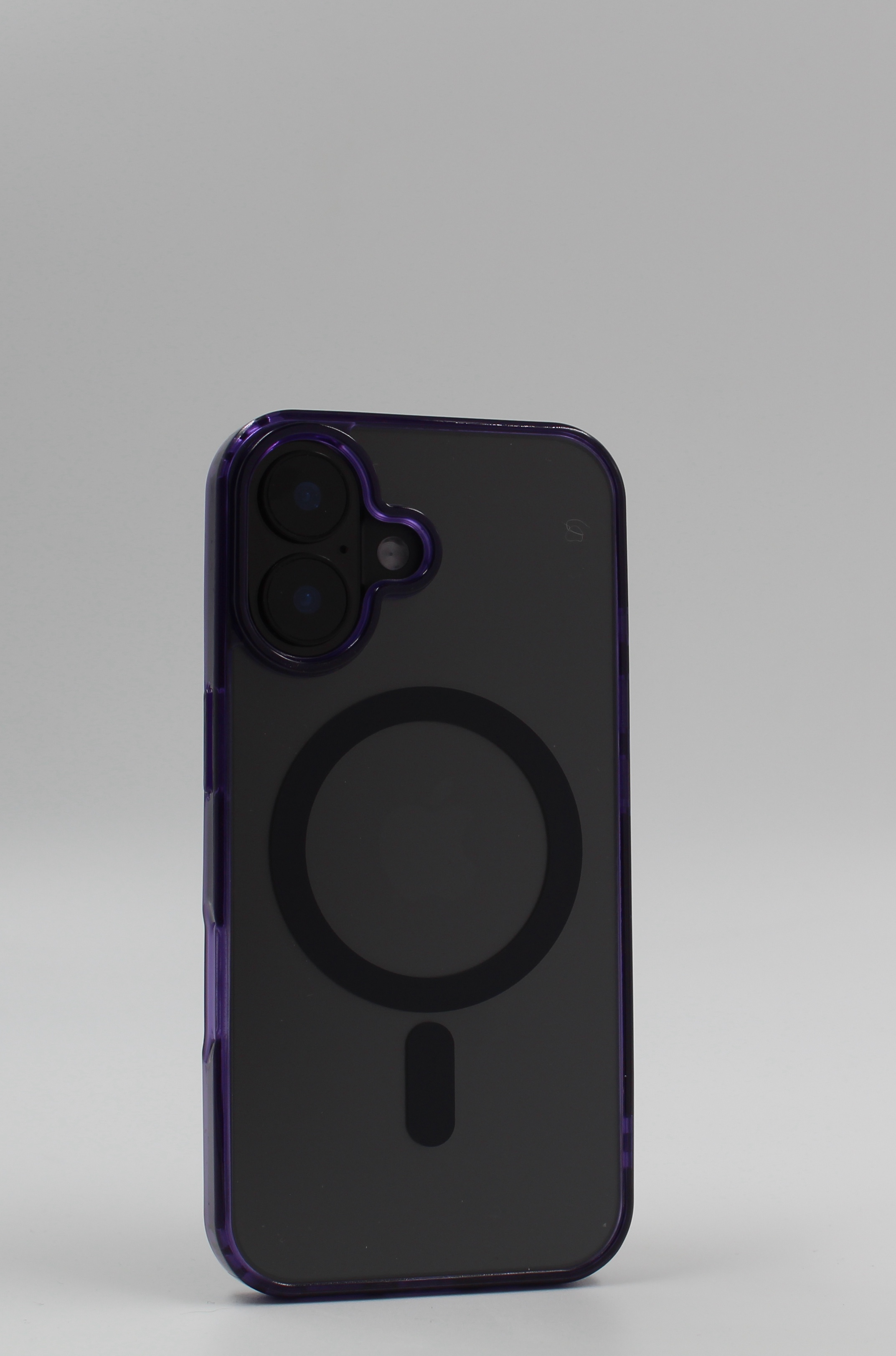 Apple Защитный чехол с матовой оправой объектива для iPhone 16 Plus, MagSafe фиолетовый